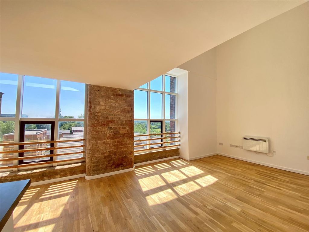 Property photo 2 of 6