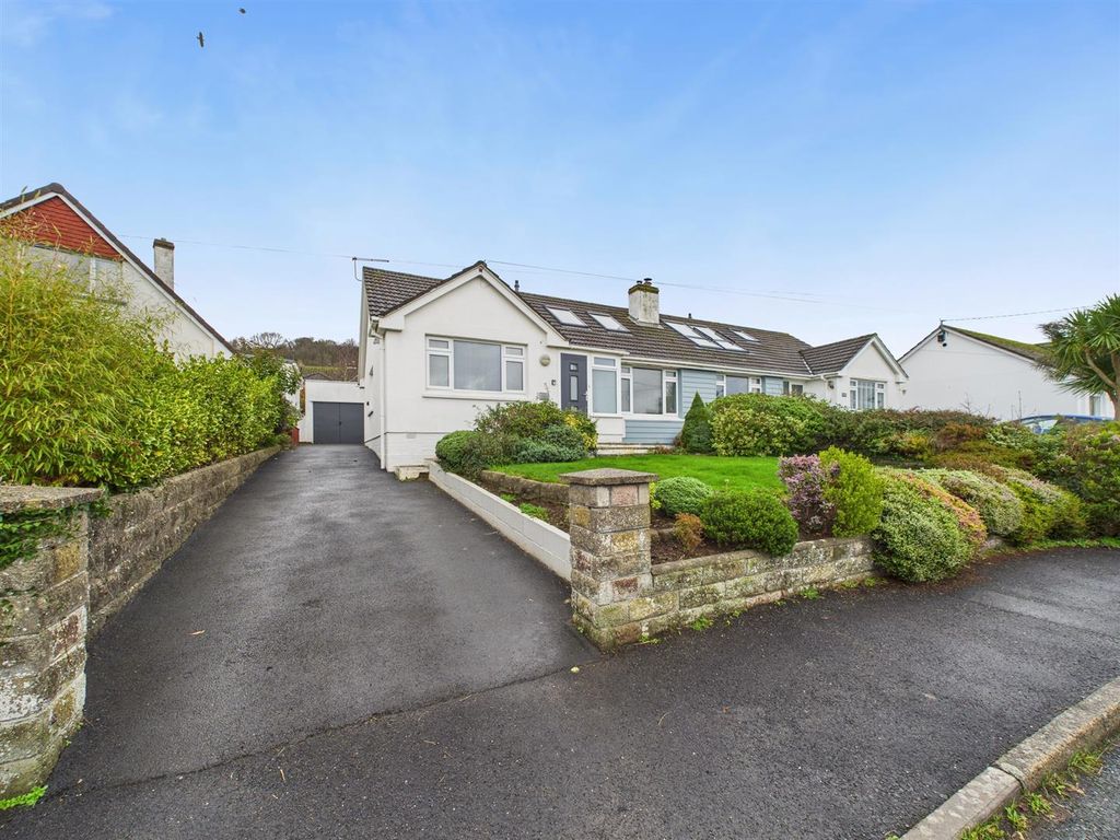 Property photo 1 of 16 Front