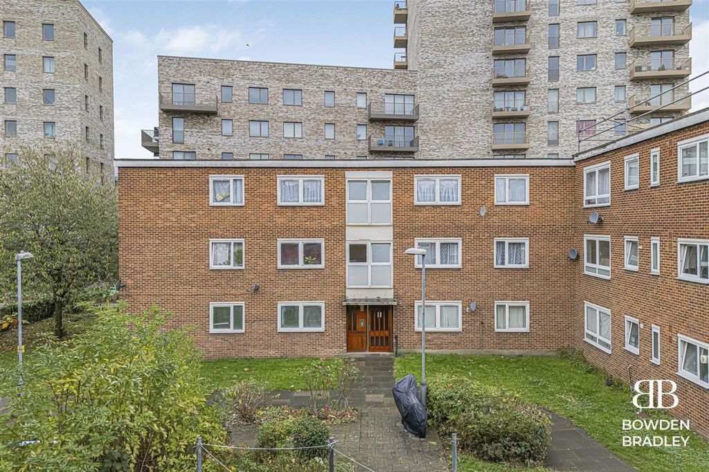 Property photo 1 of 9 Front