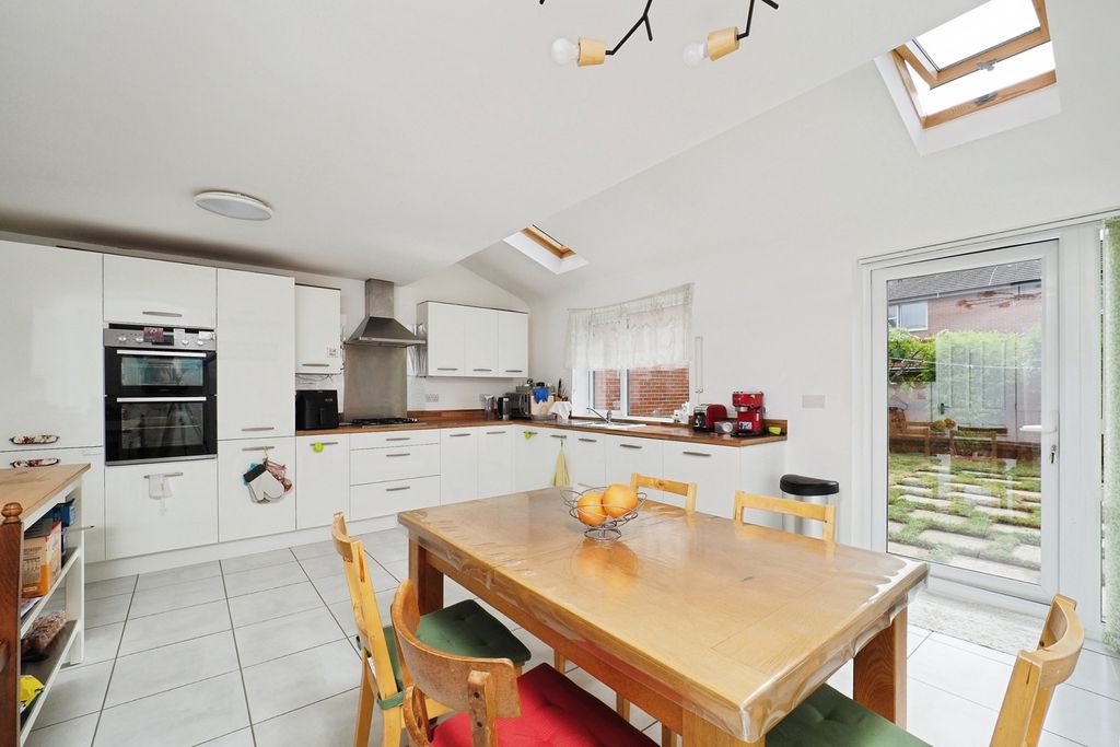 Property photo 2 of 17 Kitchen