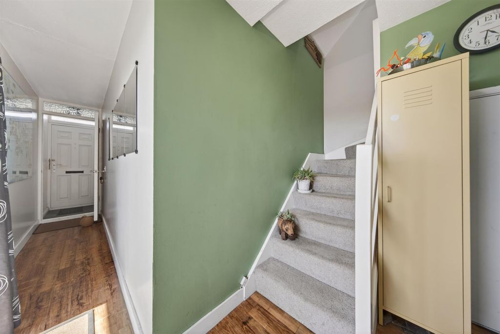 Property photo 2 of 18 310Bidefordgreen17.Jpg