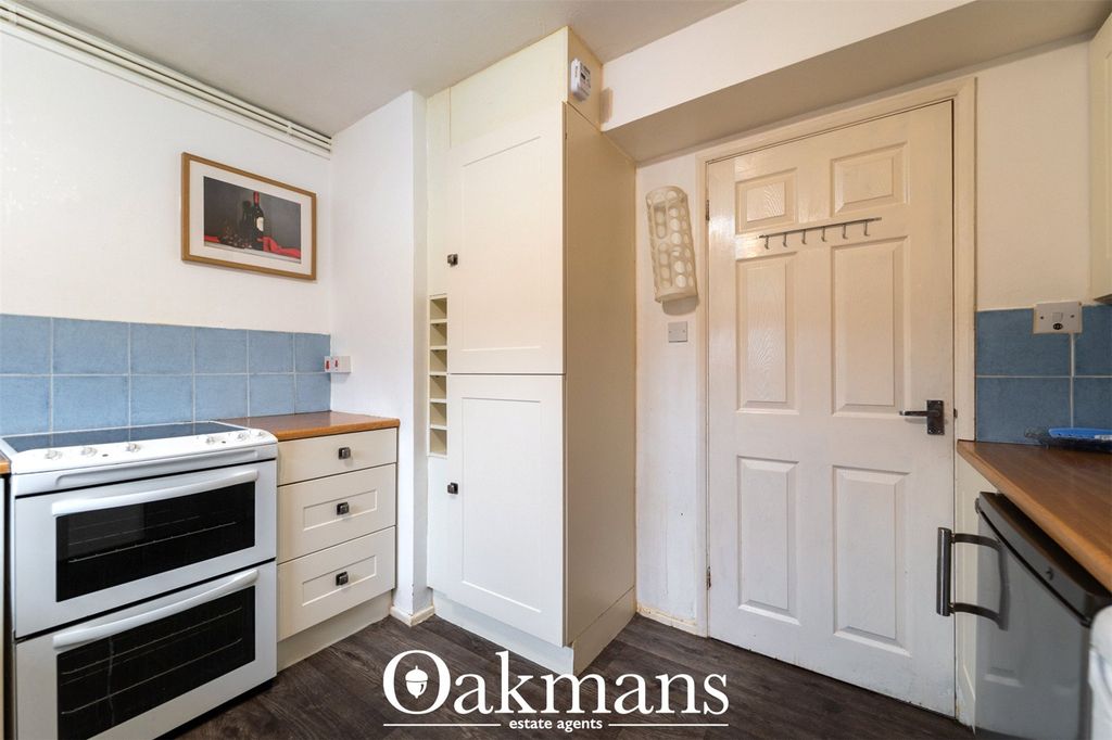 Property photo 3 of 23 Picture No. 12