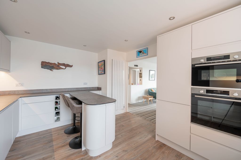 Property photo 3 of 17 Dsc_6047-Hdr