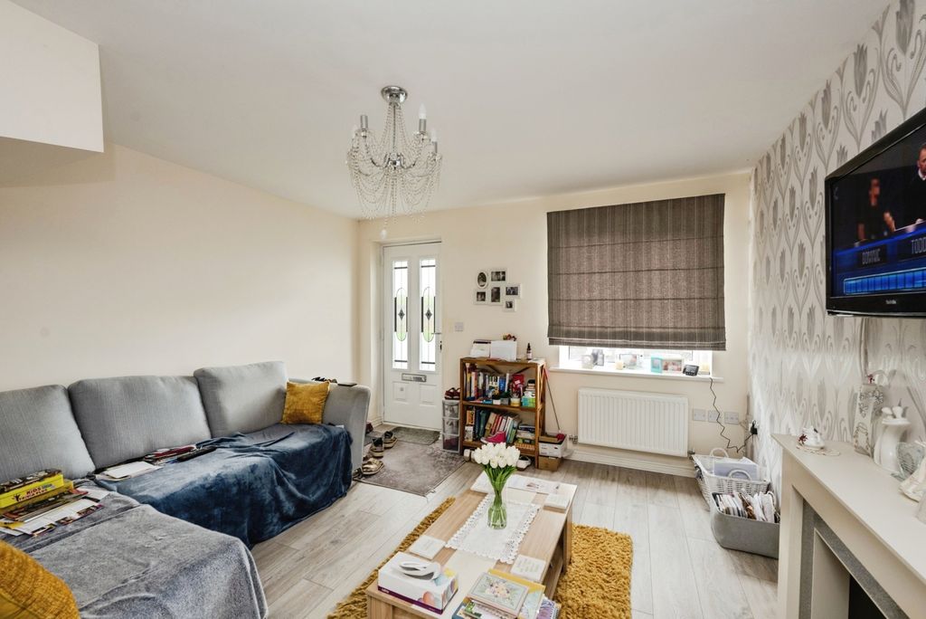 Property photo 2 of 19 Pbox-Img.Jpg