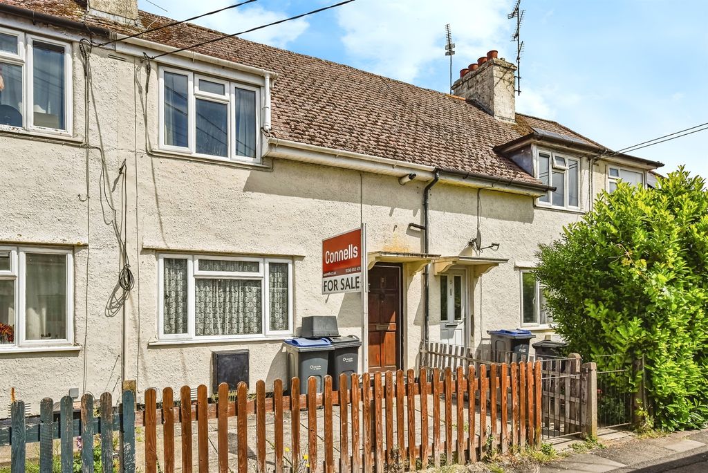 Property photo 1 of 17