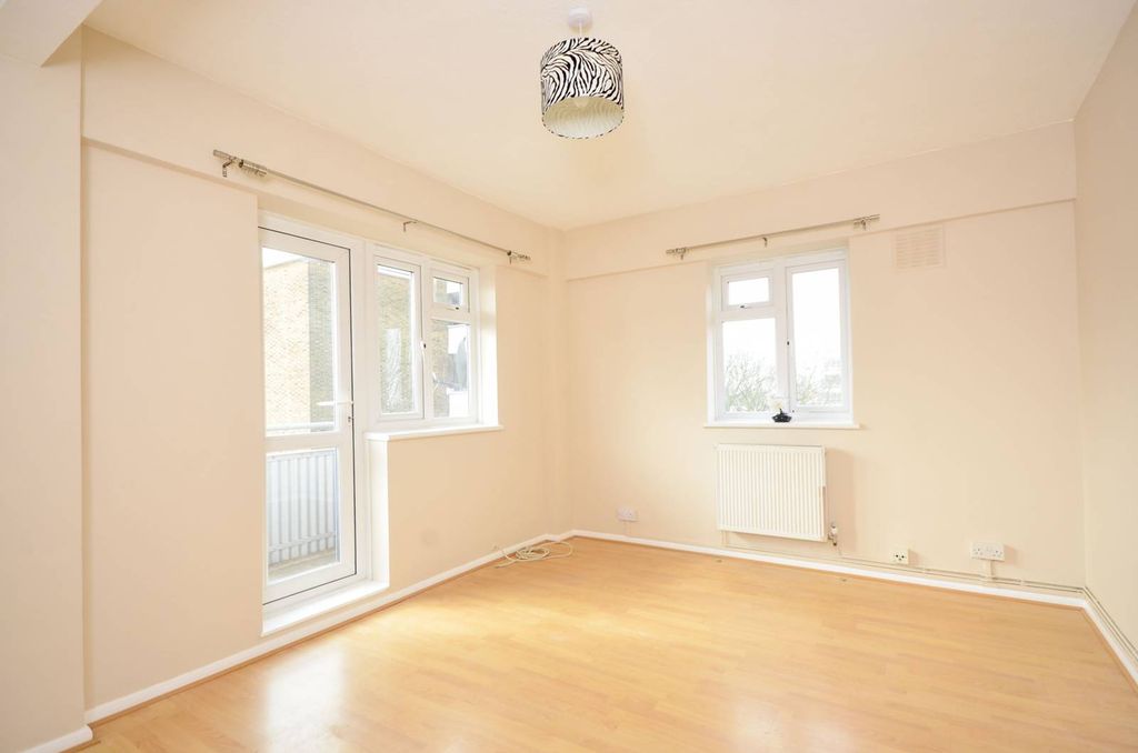 Property photo 2 of 5