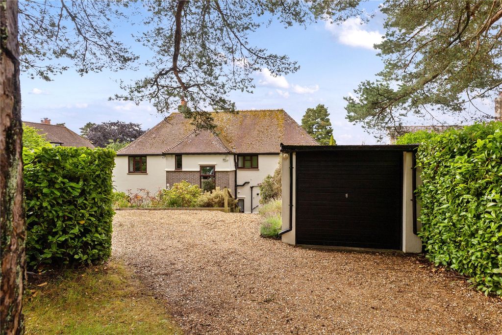 Property photo 2 of 38 Picture No. 29
