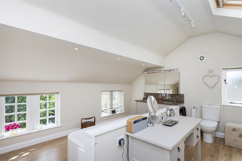 Additional image 48 of 4 bed cottage for saleGawthorpe Green Lane, Lepton, Huddersfield HD5