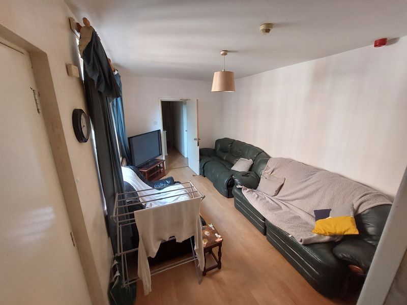 Property photo 2 of 11 Photo 9