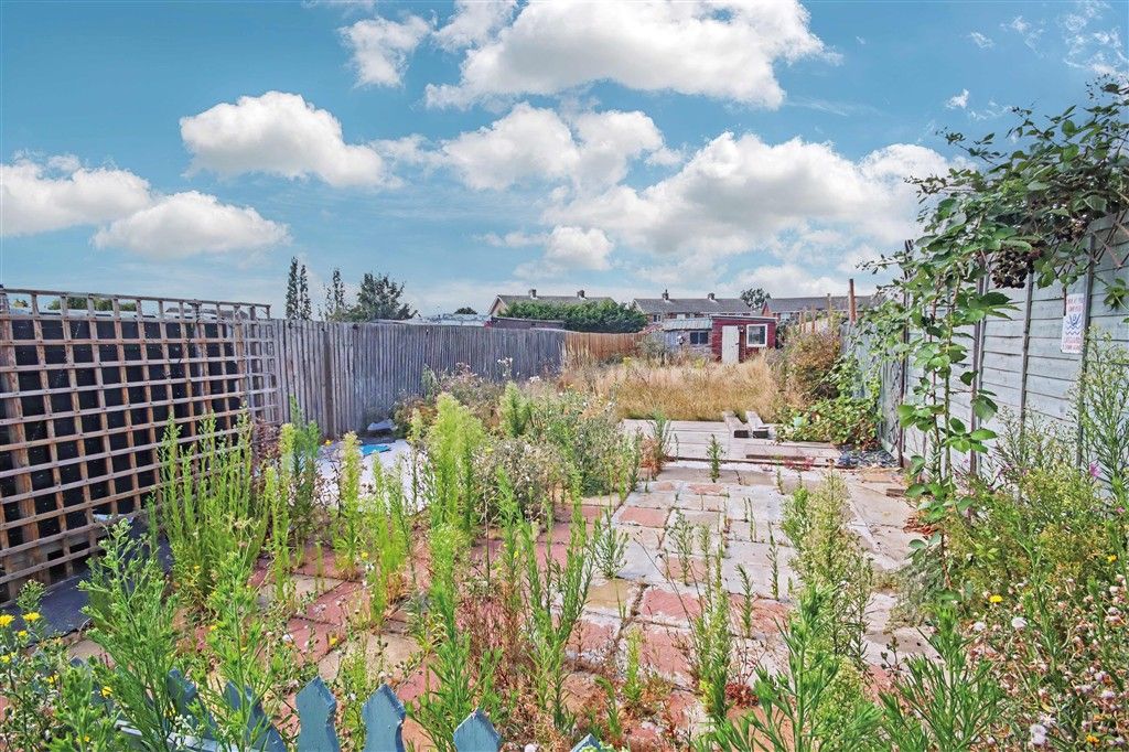 Property photo 2 of 13