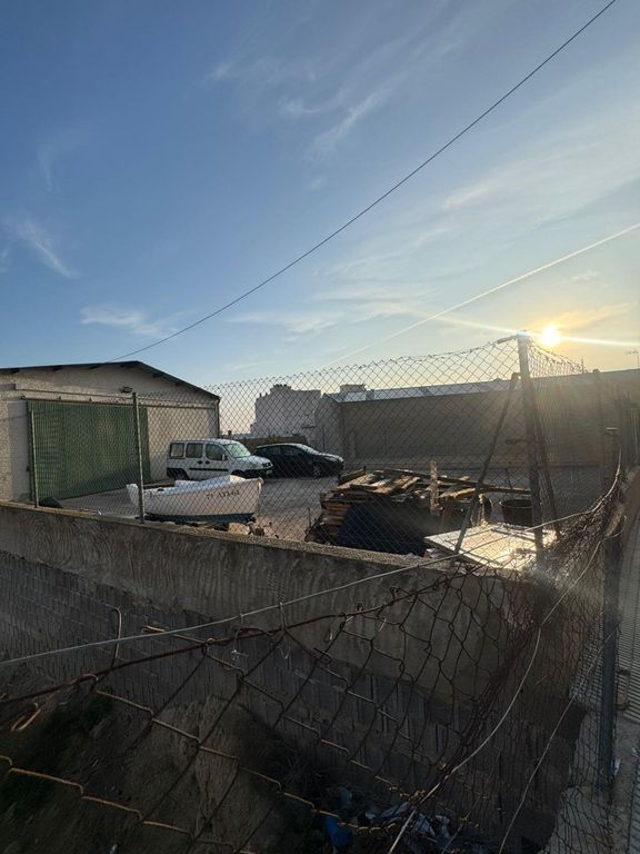 Property photo 3 of 4