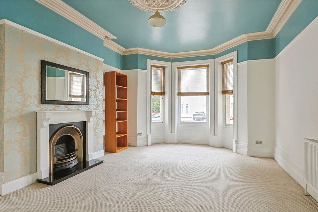 Property photo 2 of 19 Picture No. 02