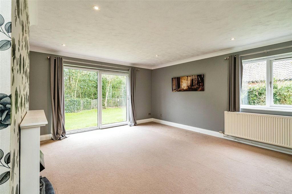 Property photo 3 of 21 Picture No. 05