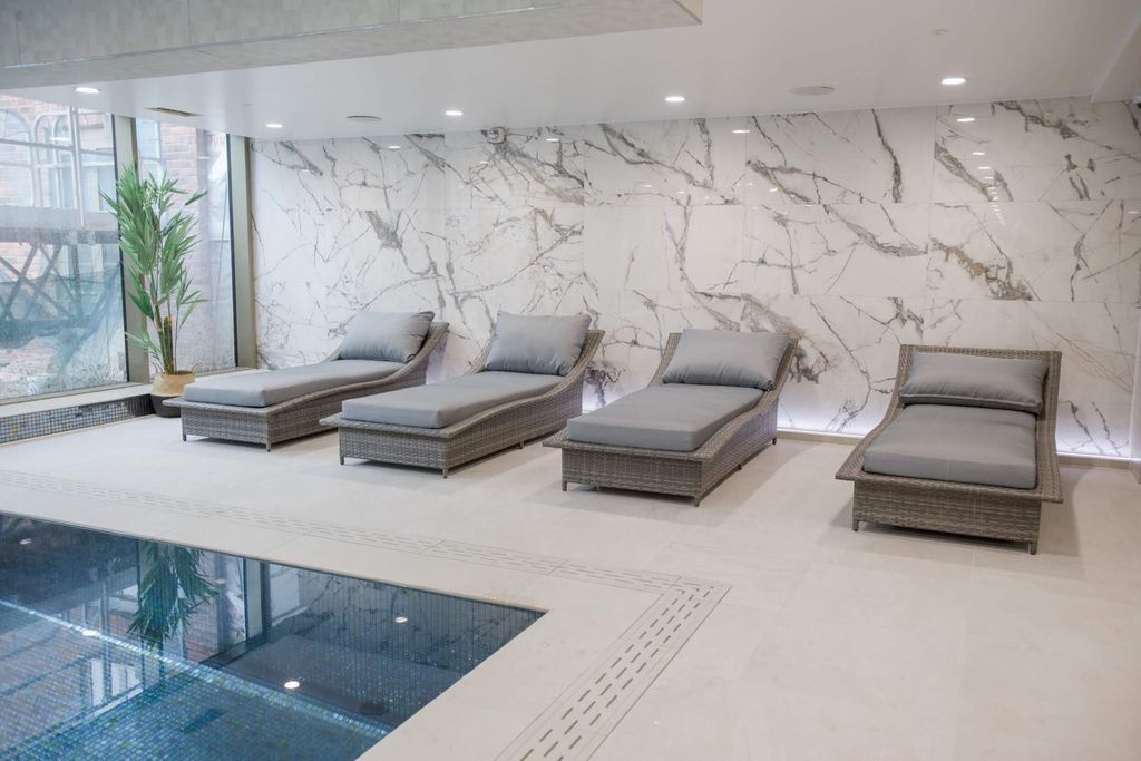 Property photo 3 of 13 Gallery