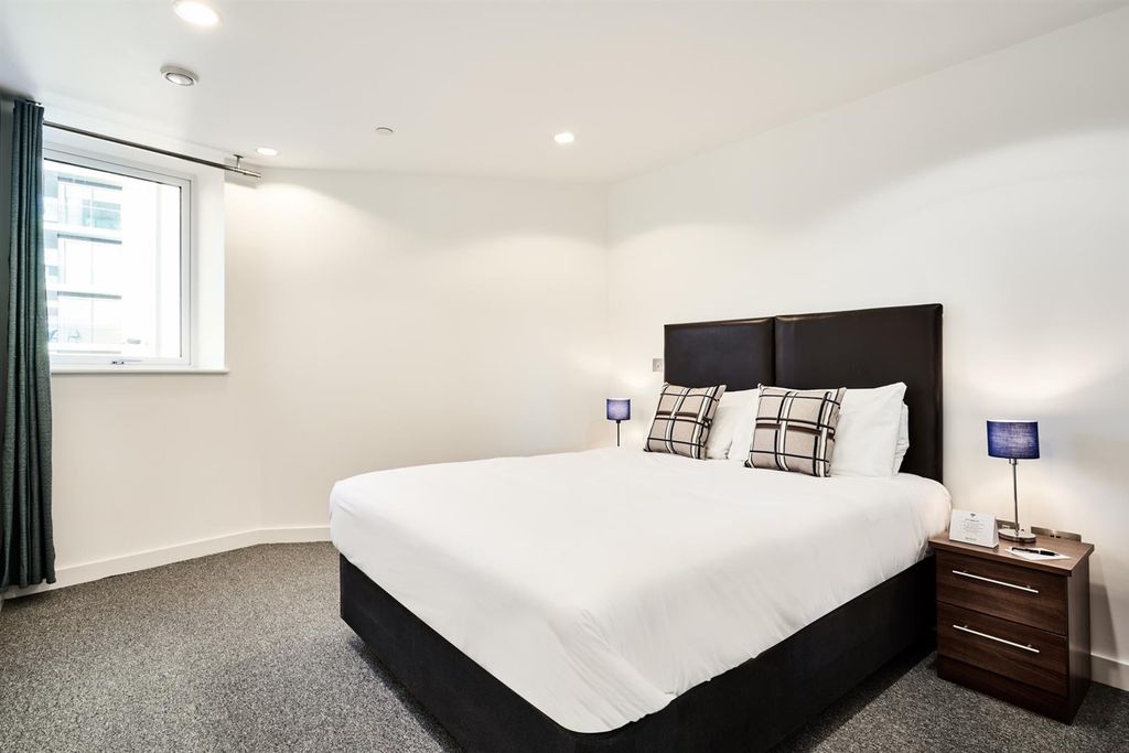 Property photo 2 of 5 Quest_Salfordquays_2.Jpg