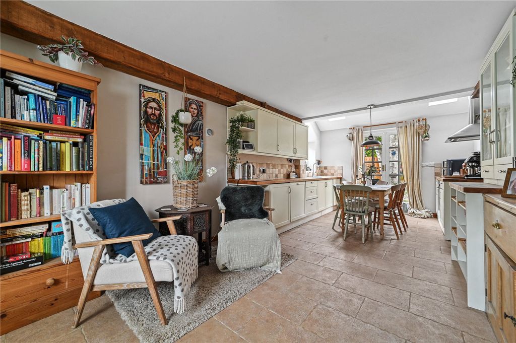 Property photo 3 of 23 Kitchen/Dining Room