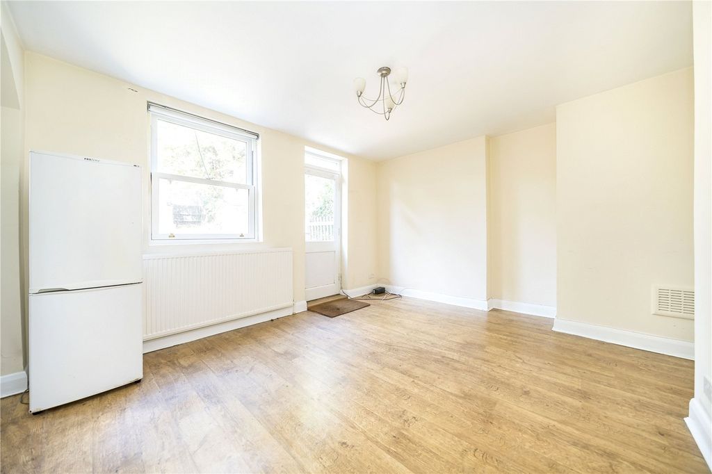 Property photo 3 of 8 Picture No. 03
