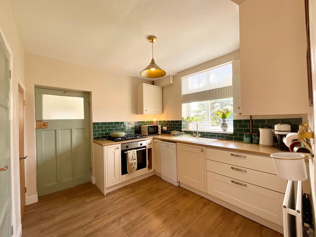 Property photo 3 of 26