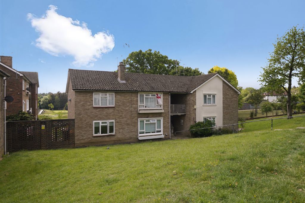 Property photo 2 of 14