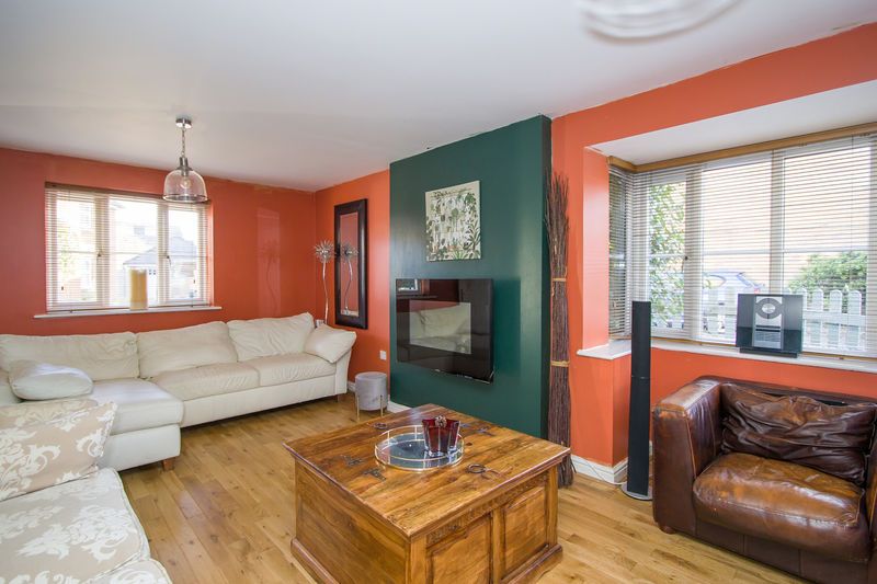 Property photo 3 of 31 Photo 24