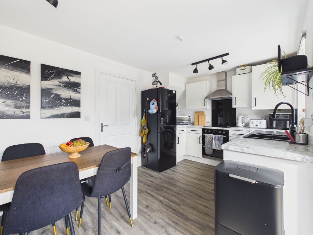 Property photo 2 of 11 Kitchen/Diner