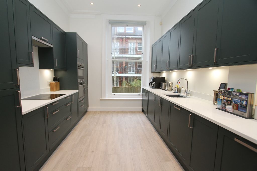 Additional image 8 of 3 bed flat for saleBolsover Road, Eastbourne BN20