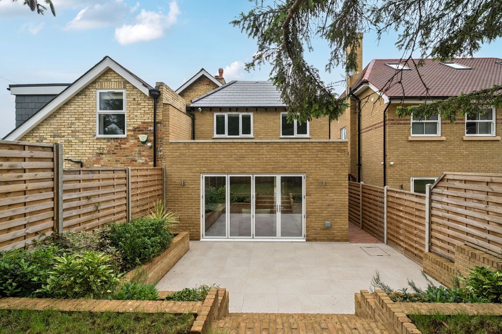 Property photo 3 of 20 1472407-3-6A200E2...