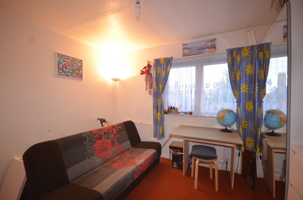 Property photo 1 of 6