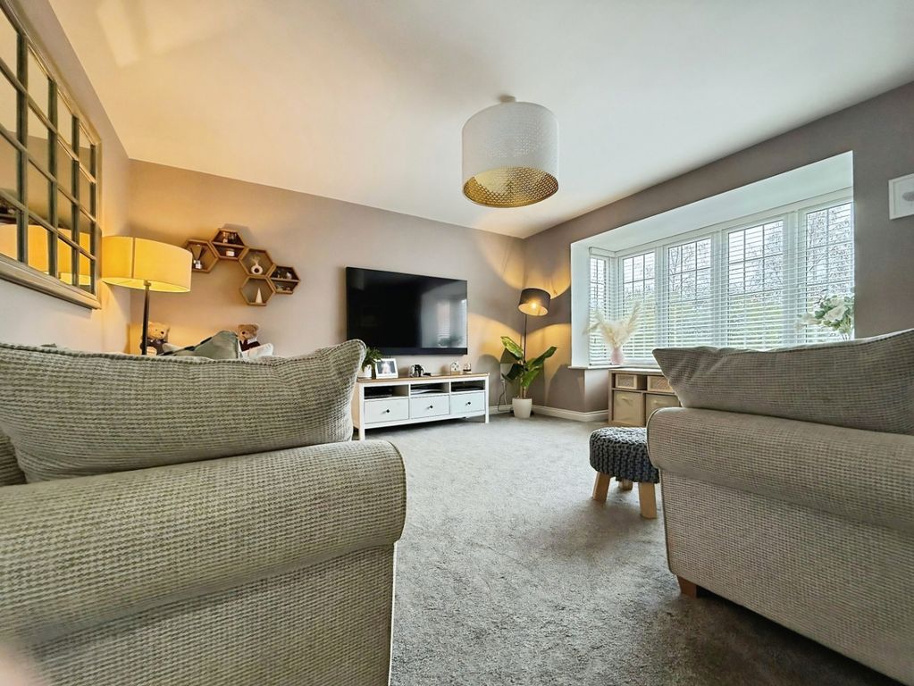 Property photo 3 of 23 Pbox-Img.Jpg