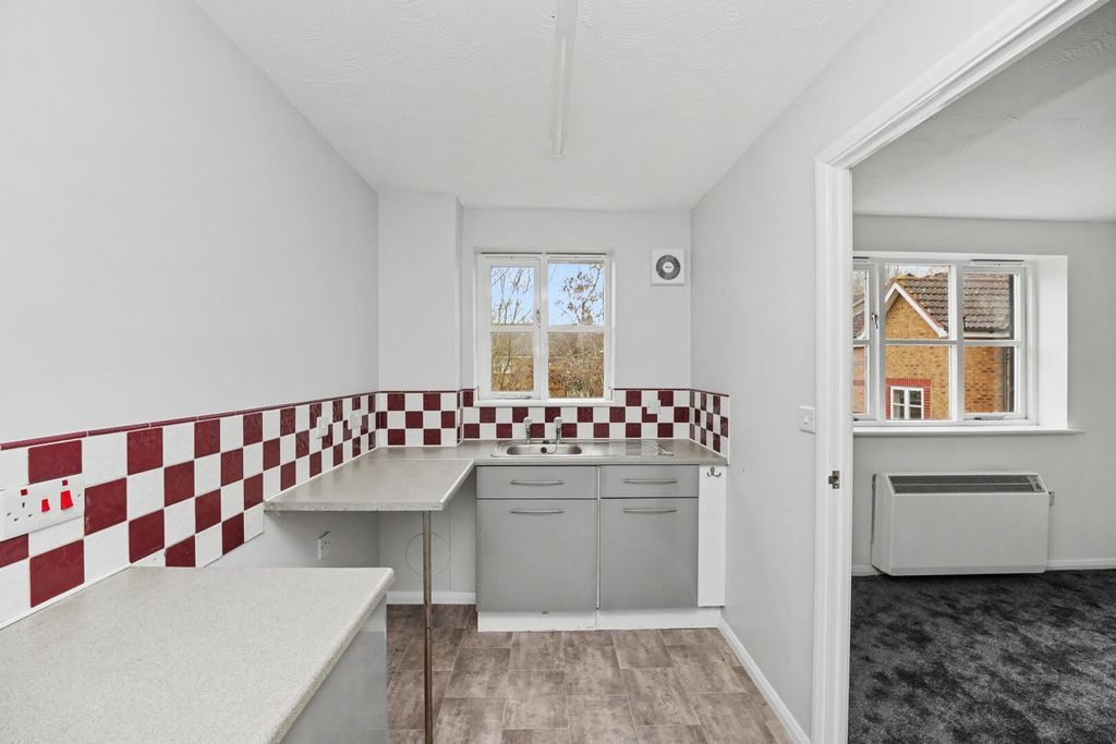 Property photo 2 of 23 Kitchen