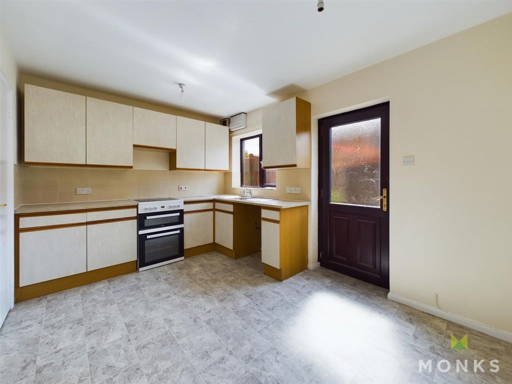 Property photo 2 of 9 Sdtzwihpwegszmhzqr8l2W.Jpg