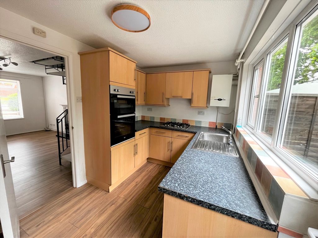 Property photo 2 of 18