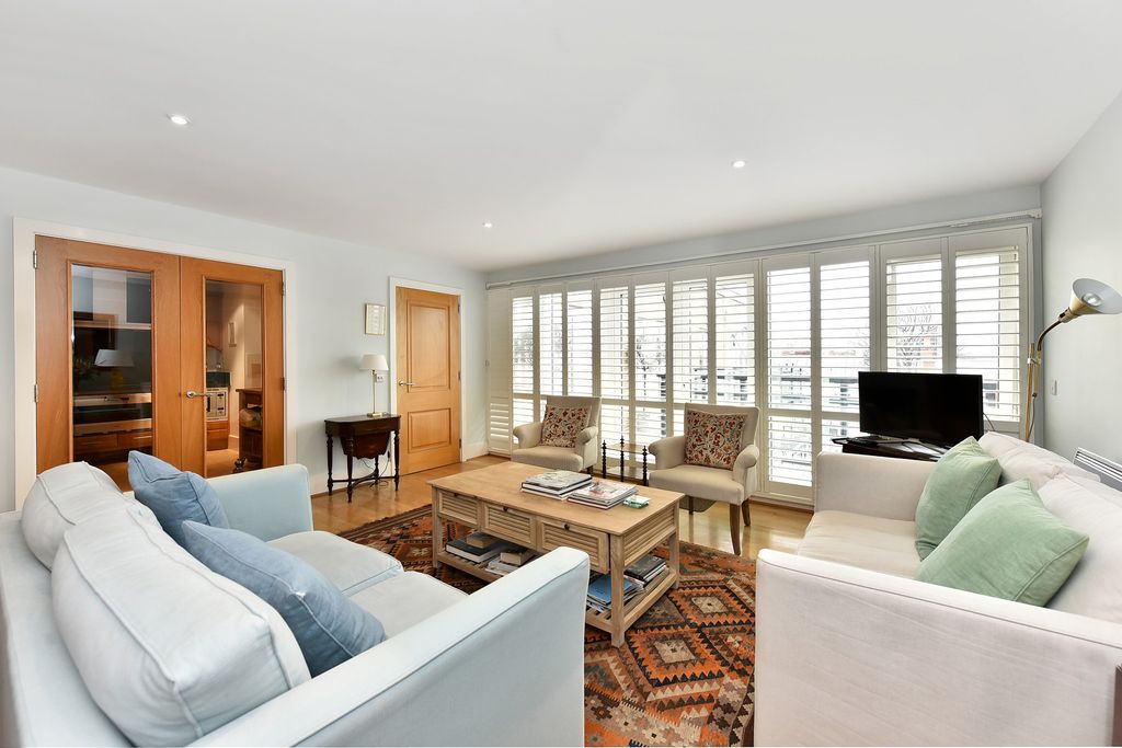 Property photo 2 of 12 Picture 2