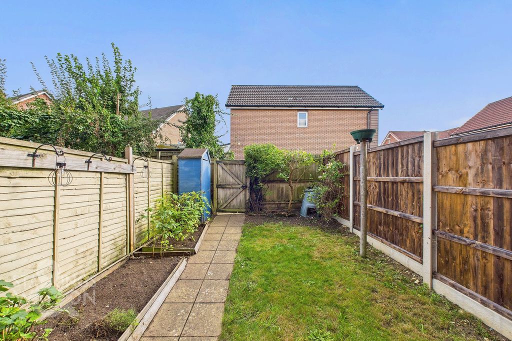 Property photo 2 of 22