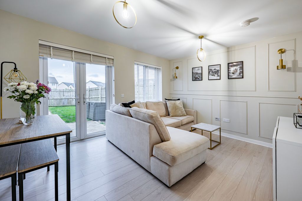 Property photo 3 of 39