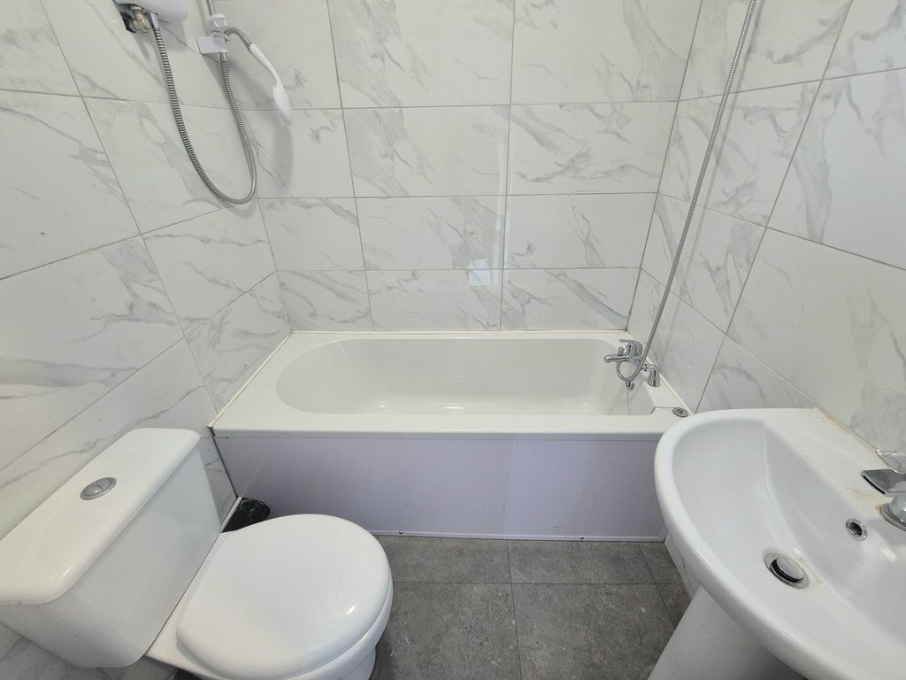Property photo 3 of 8 Image
