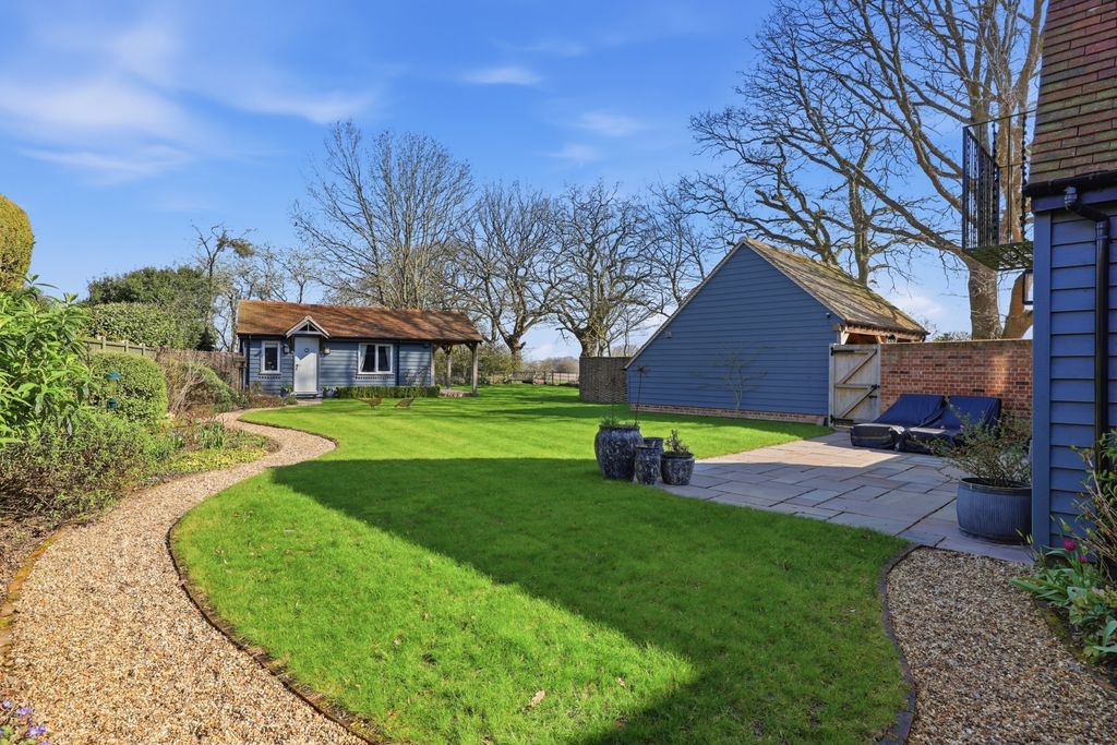 Property photo 2 of 31 Picture No. 39
