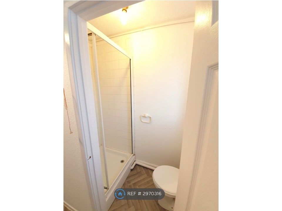 Property photo 1 of 3