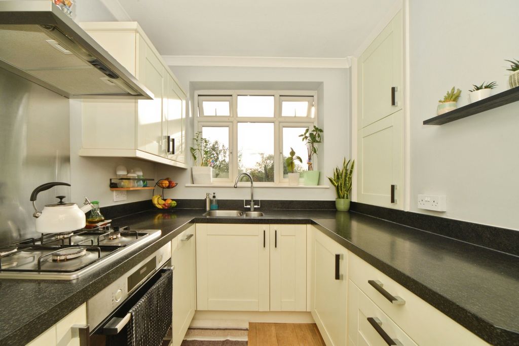 Property photo 2 of 20 Dsc_5784