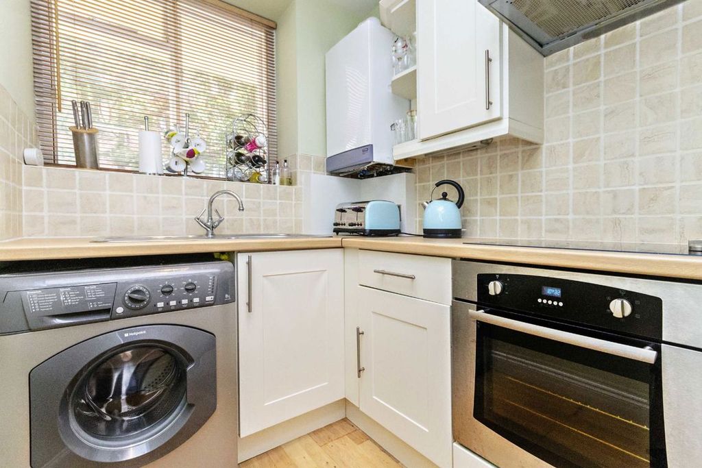 Property photo 2 of 4