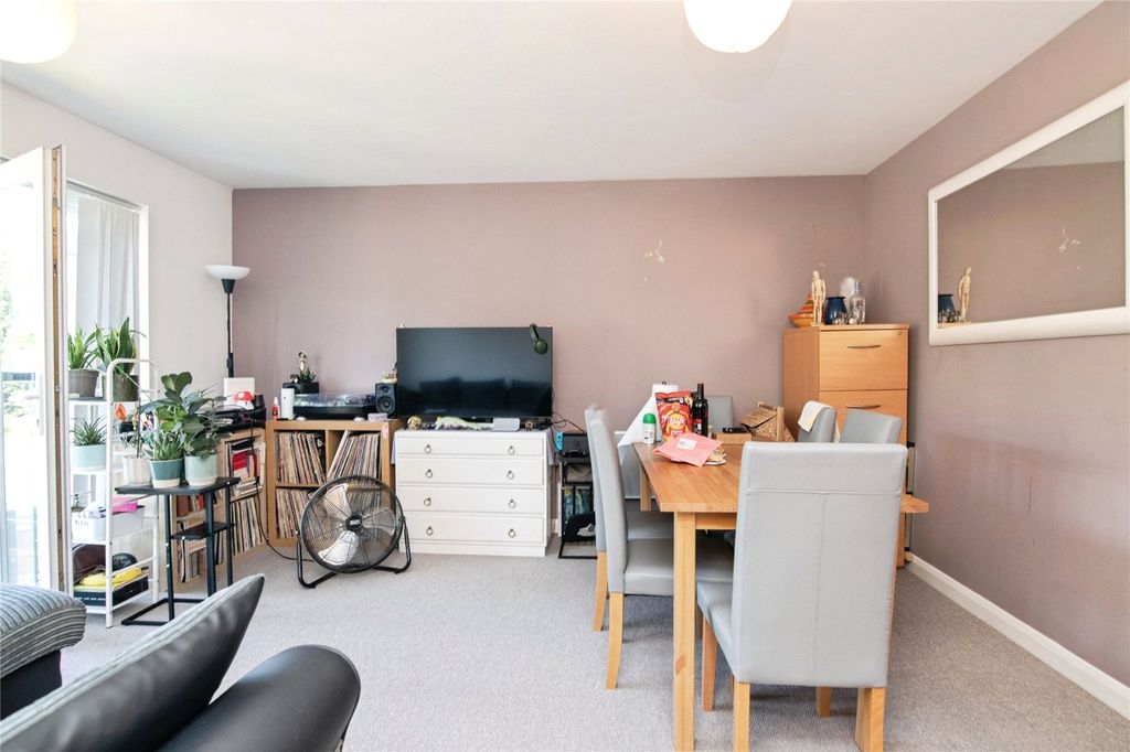 Property photo 2 of 11 Picture No. 19