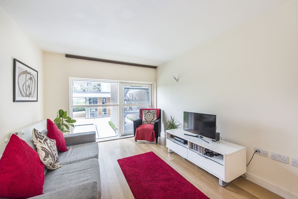 Property photo 1 of 13 Reception