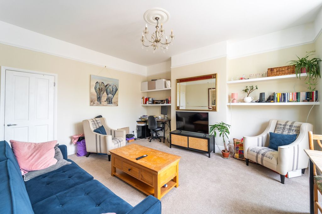 Property photo 1 of 9 Mba05058