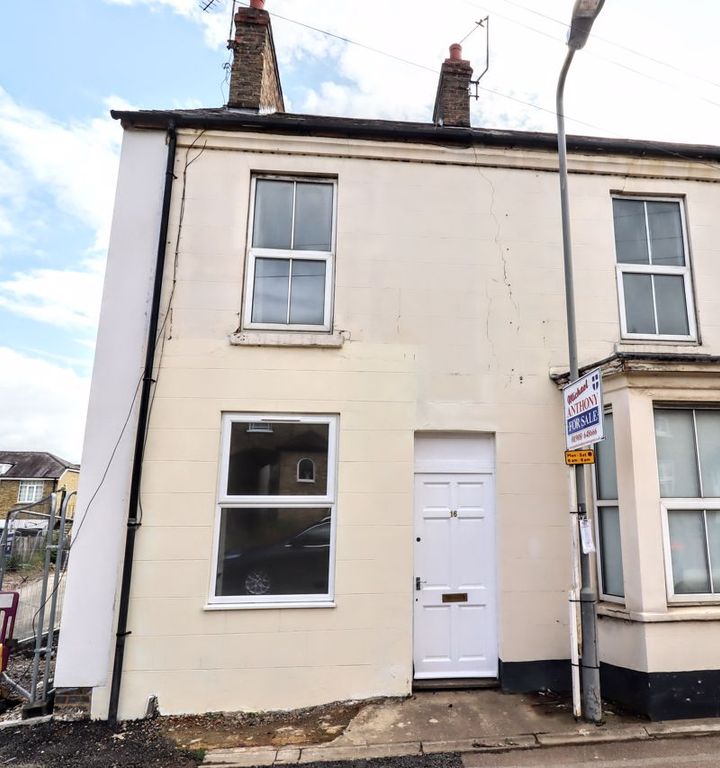 Property photo 1 of 13 Front