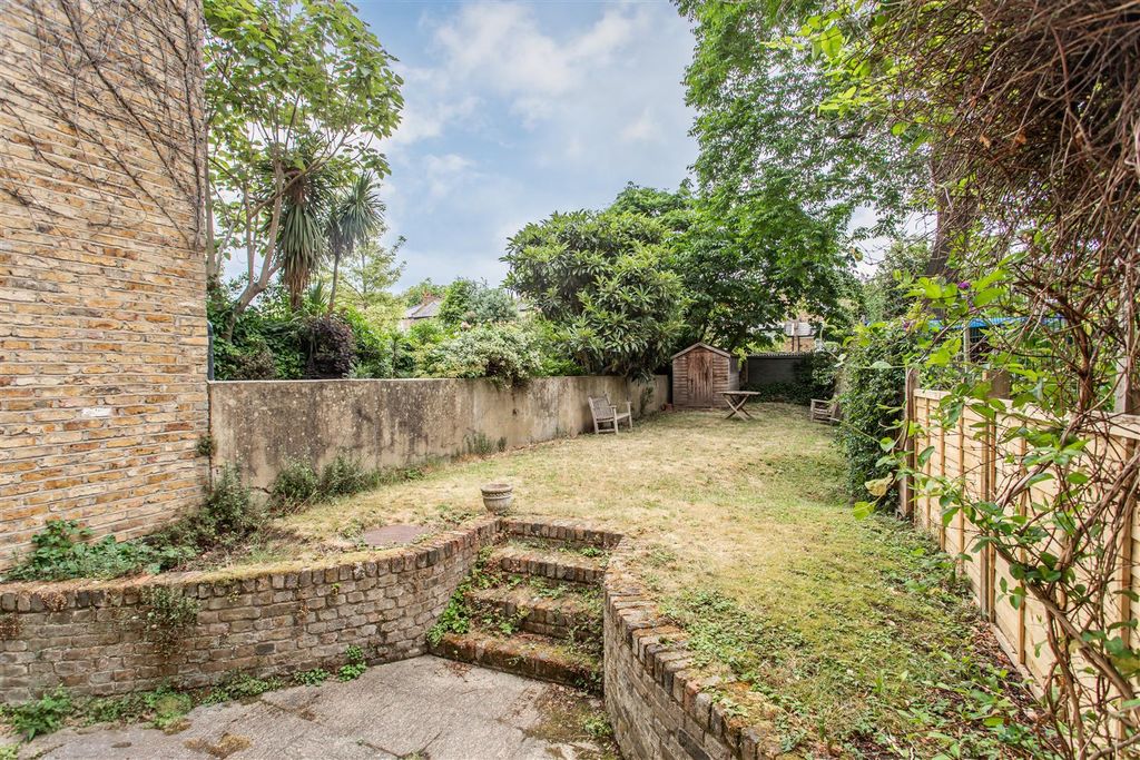 Property photo 2 of 15 Private Rear Garden