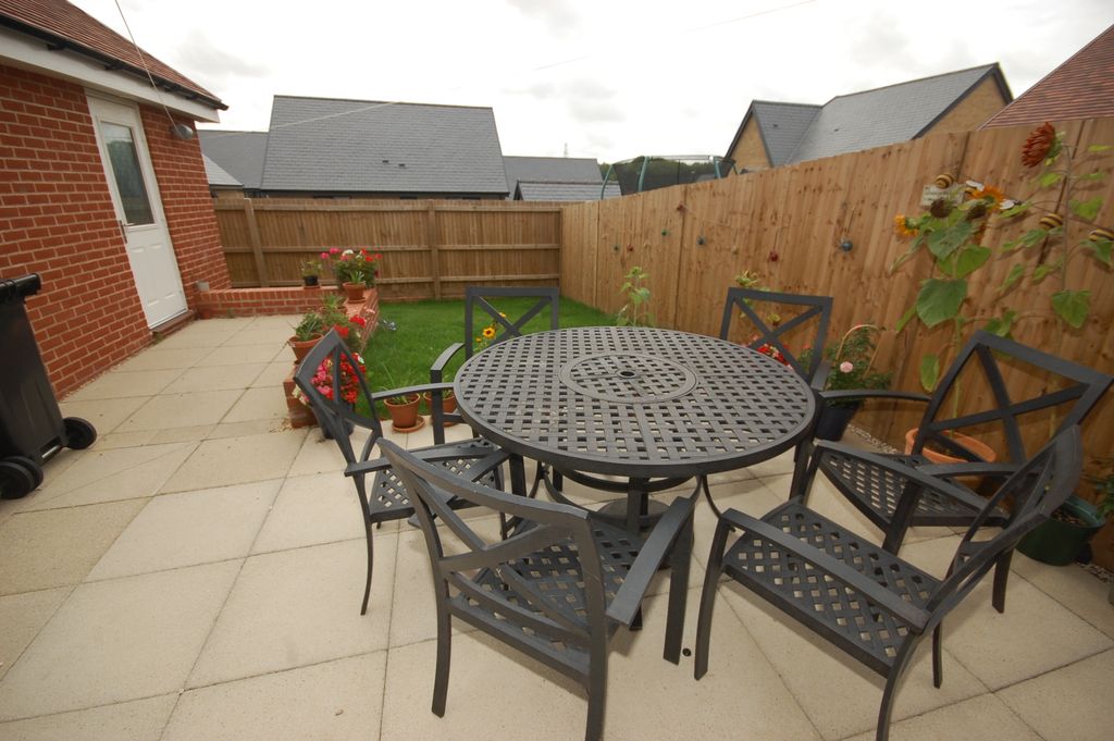 Property photo 3 of 12