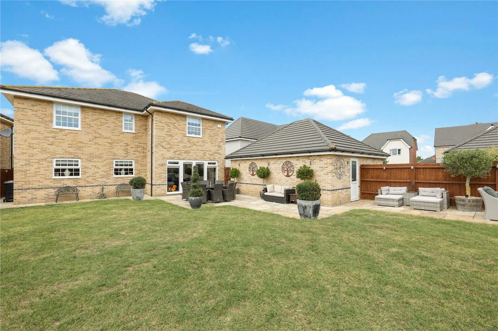 Property photo 3 of 30 Picture No. 08