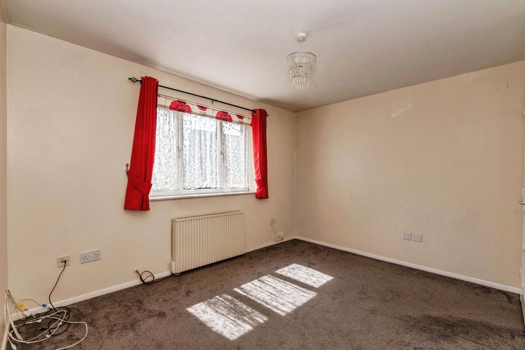 Property photo 2 of 15 Photo