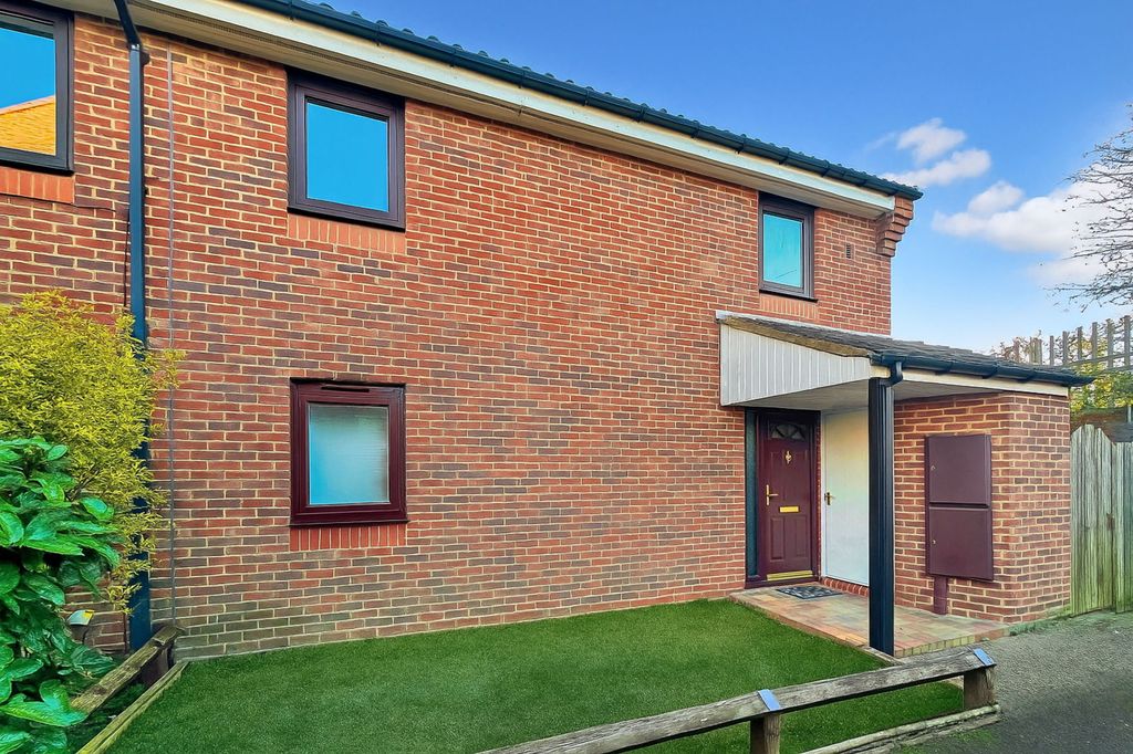 Property photo 2 of 14