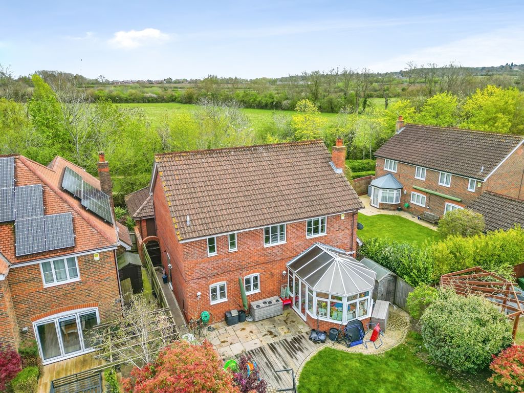 Property photo 2 of 40